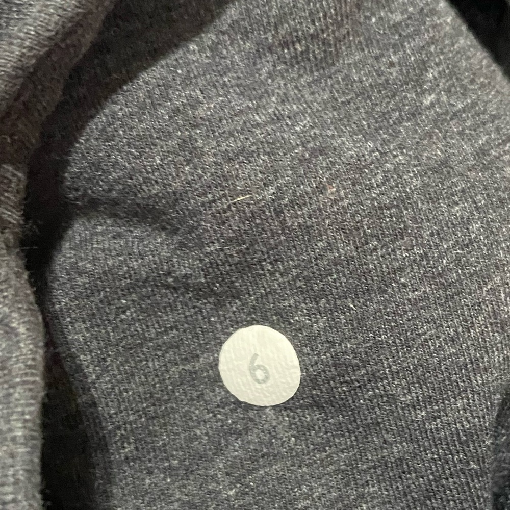 Lululemon Sz 6 fan favorite signature hoodie the perfect pre post workout layer - Picture 5 of 17